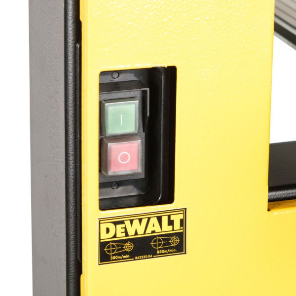 DW8766.jpg