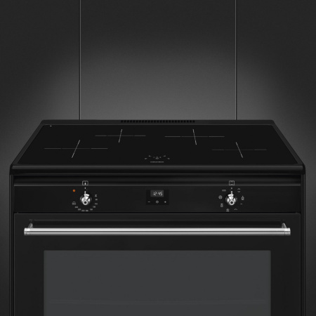 CX91IMBL4.jpg
