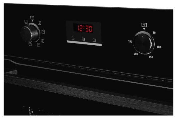 HM 628 Black3.png
